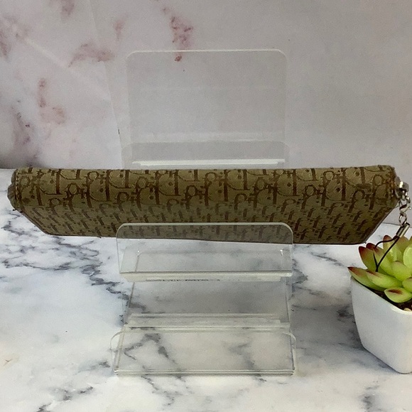 GUC Dior Brown Monogram Zip Wallet - Picture 5 of 10